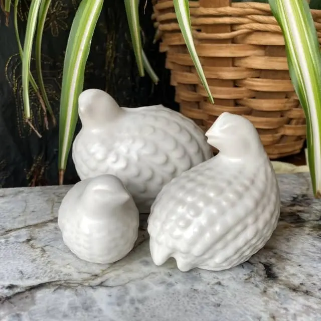 Set of one small, medium and large quail dry pipe with white glaze